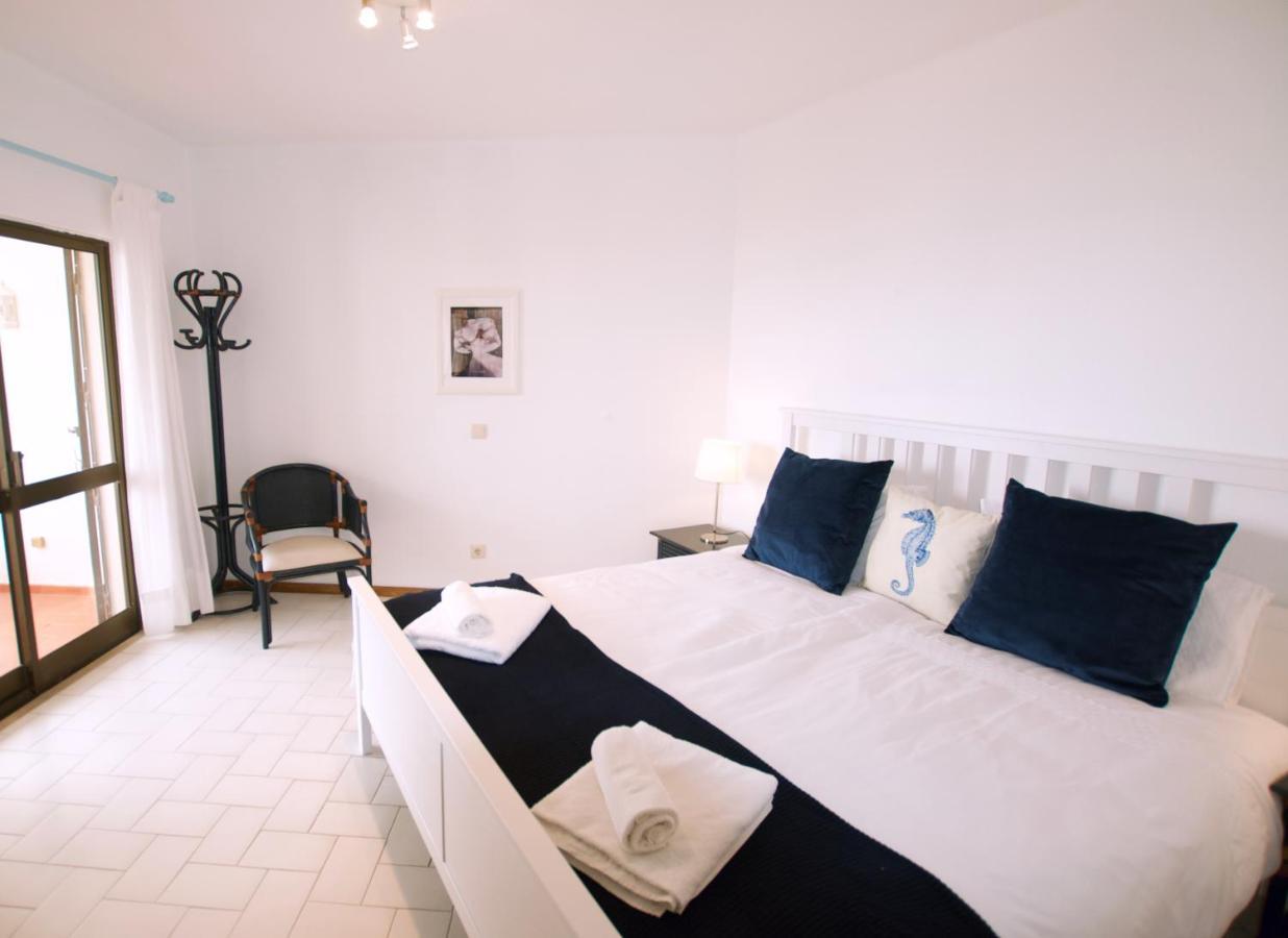 T3 Holiday Cottage Near The Beach | B111 Porches  Exteriér fotografie