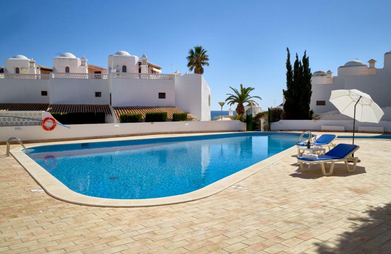 T3 Holiday Cottage Near The Beach | B111 Porches  Exteriér fotografie